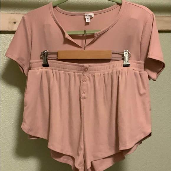 Pink PJ's. Never warn - Picture 3 of 4